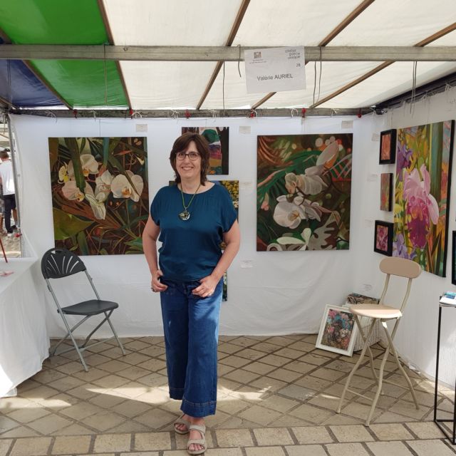 Souvenir du Marché de l'Art de Saint-Germain-en-Laye, ce samedi 17 juin... Il faisait chaud, très chaud... Mais ce fut tout de même un très bon moment.
#marchedecreateurs #saintgermainenlaye #orchideaslovers #amoureuxdelanature