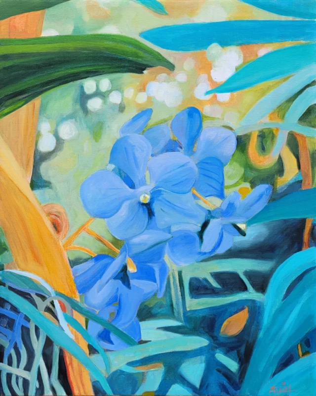 Une petite dernière. L'aube est bleue, huile sur toile, 50 x 40 cm, 2025. Les couleurs de ces orchidées ne sont pas réalistes, car mon objectif était d'obtenir une harmonie de bleus et d'orangés. La nature des serres tropicales est une nature arrangée par l'homme, idéalisée. Les couleurs retravaillées évoquent cette atmosphère poétique artificielle, qui nous rattache tout de même au vivant. J'ai présenté cette toile aux Portes ouvertes de Belleville. 
One last one. Dawn is Blue, oil on canvas, 50 x 40 cm, 2025. The colors of these orchids are not realistic, as my goal was to achieve a harmony of blues and oranges. The nature of tropical greenhouses is a nature arranged by man, idealized. The reworked colors evoke this artificial poetic atmosphere, which nevertheless connects us to the living. I presented this painting at the Open House in Belleville.
#originalpainting #artisteslovers #achetezdelart #orchidées #artforsale #peinturehuile